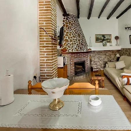 Cozy In Benalaureia With Kitchen *